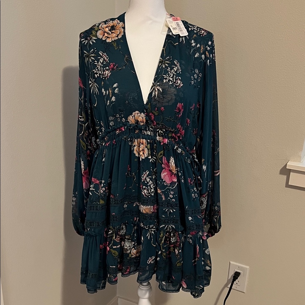 Free People Floral V-Neck Dress / Shirt size Small